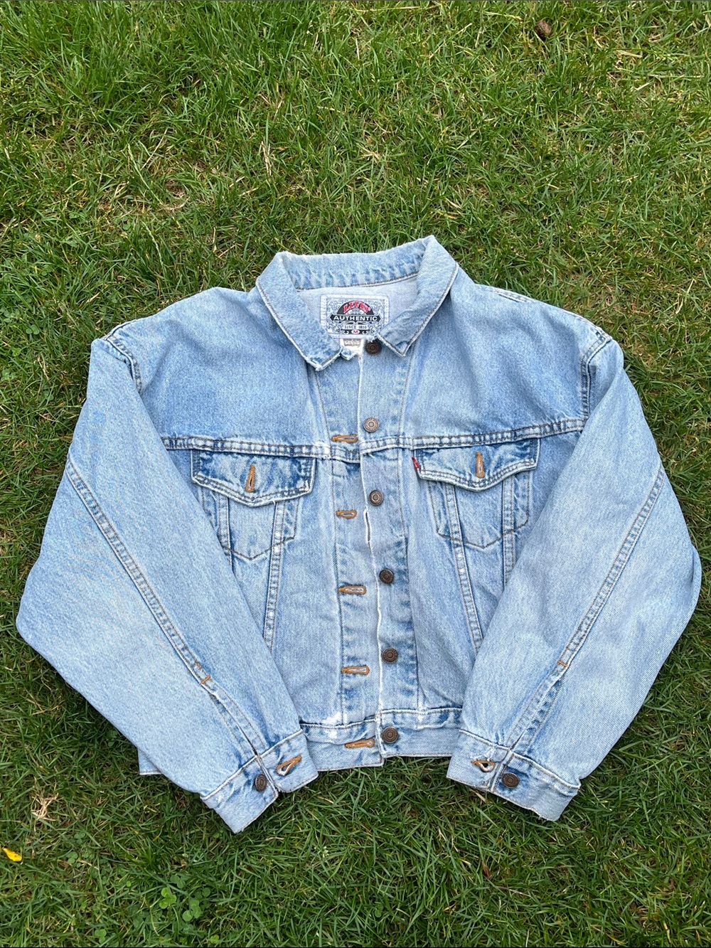 Vintage Levi’s Jean Jacket-Cropped